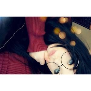 Meet your Posher, Alisa